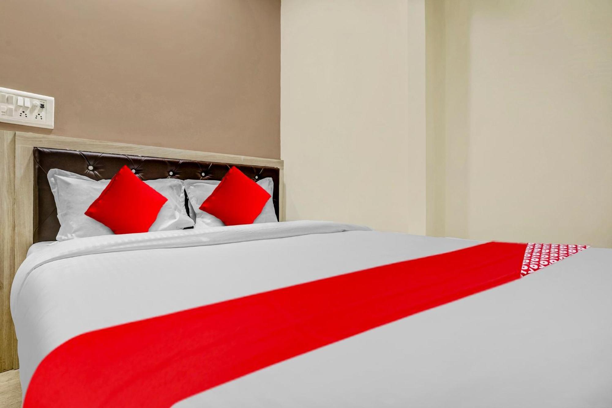 Hotel O Relax Palace Мумбаї Екстер'єр фото